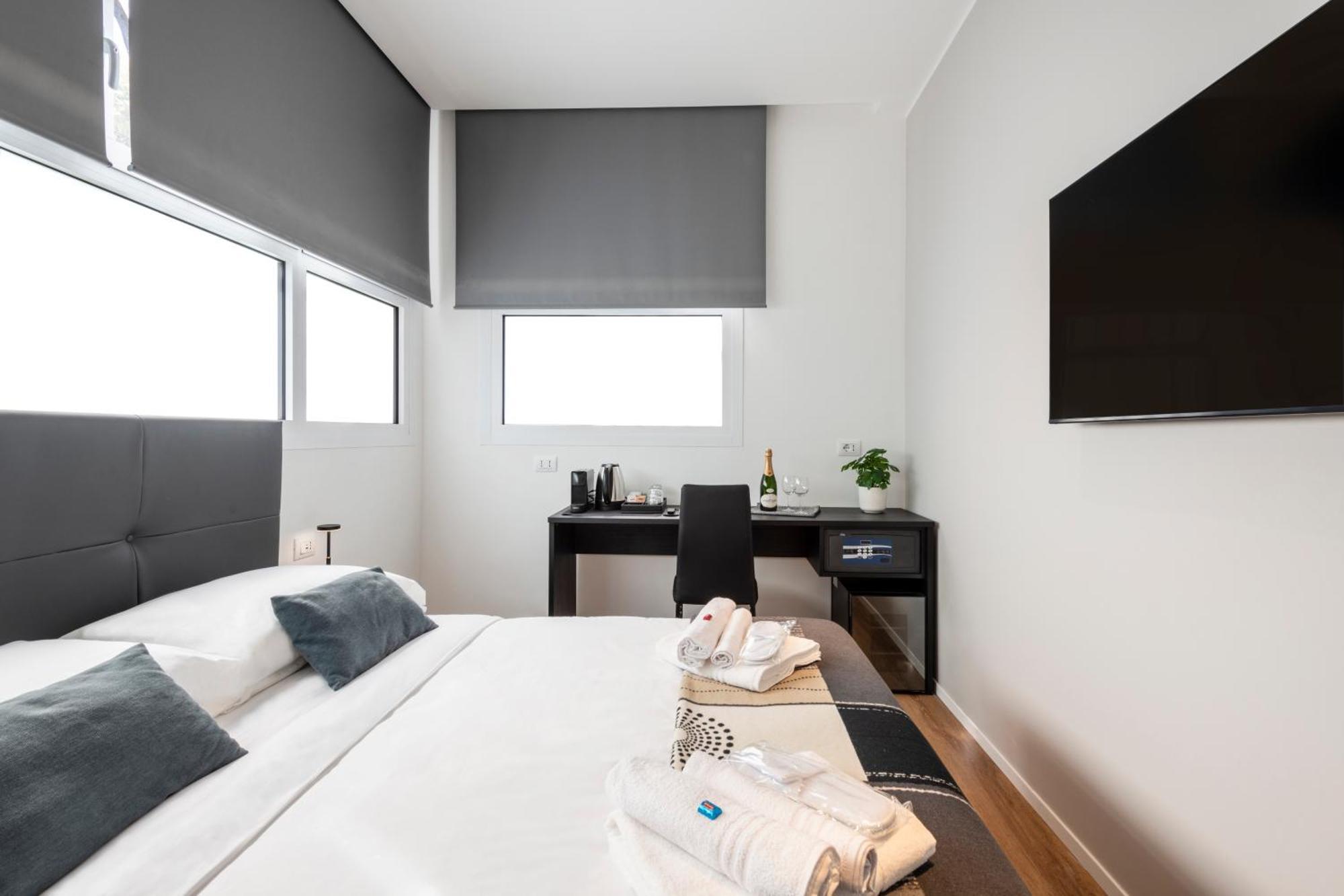 Bnbutler - Inbrera Suites - Giulianova, 1 Milão Exterior foto