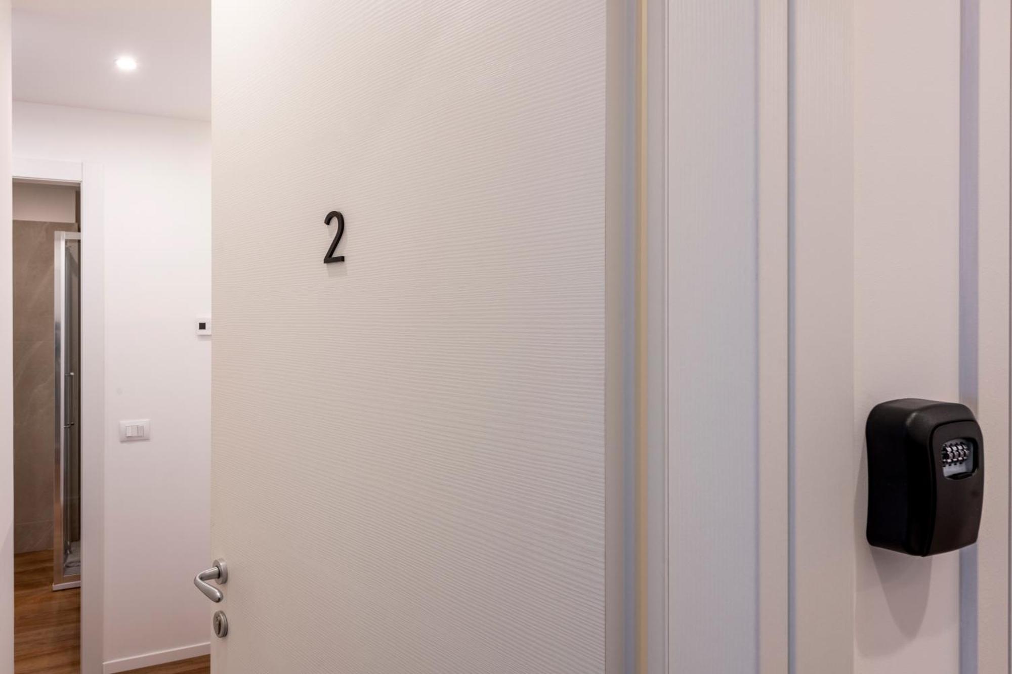 Bnbutler - Inbrera Suites - Giulianova, 1 Milão Exterior foto